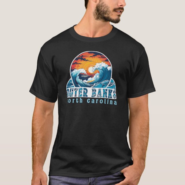 Outer Banker North Carolina Surfing T Shirt (Framsida)