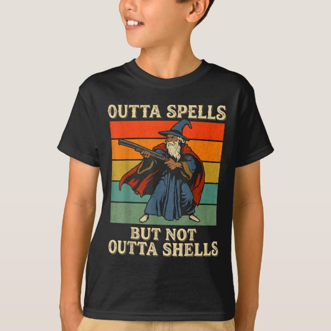 Outta Spells But Not Outta Shells Wizard Retro Fan T Shirt (Framsida)
