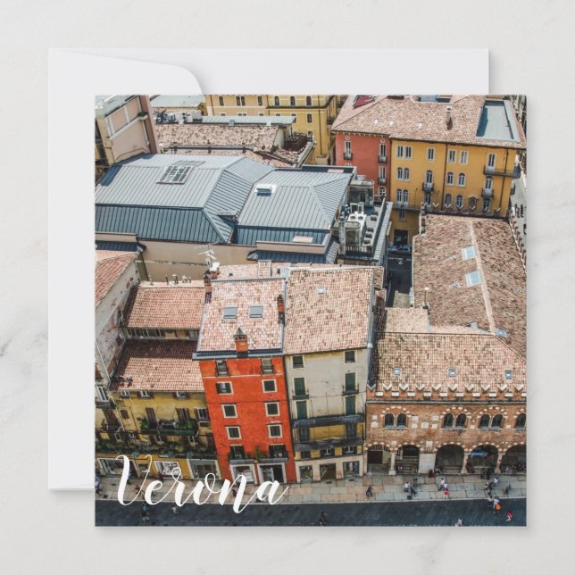 Ovanför färgade fasader av byggnad (Framsida)