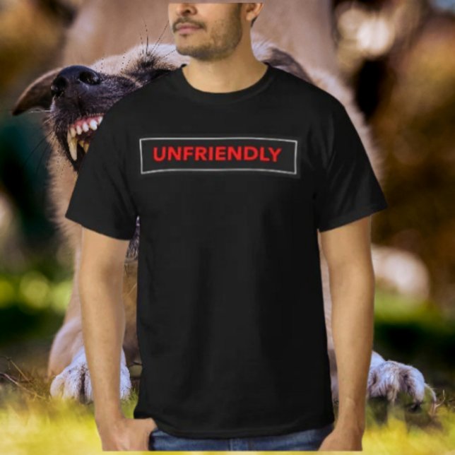 Ovänlig Tröja – Djärv Grafik T-shirt (Skapare uppladdad)