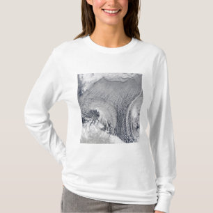 Ovanliga molnformationer över Barents hav Tröja