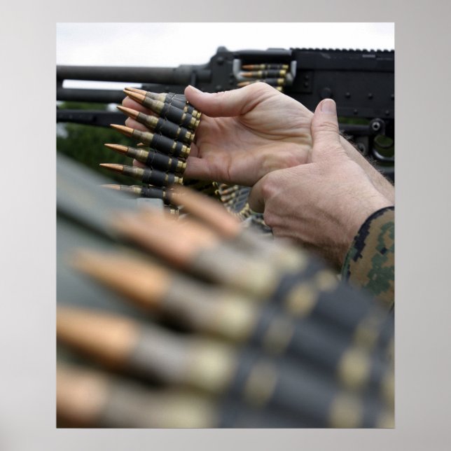 Över 3 000 skott avfyrades från M-240G Poster (Framsidan)