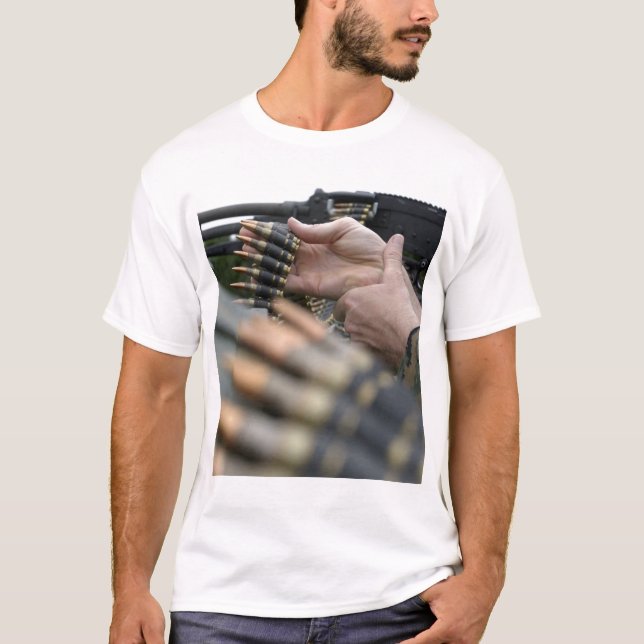 Över 3 000 skott avfyrades från M-240G T Shirt (Framsida)
