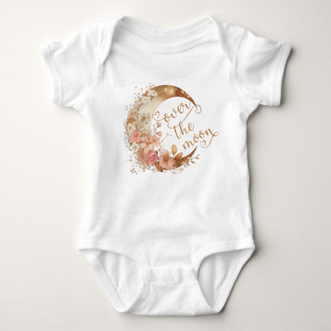 Över blommigtens babydusch i måne vid guldet baby t shirt (Framsida)