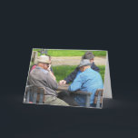 ÖVER DET BACKE GAMLA MANAR FUNNY BIRTHDAY-KORTET KORT<br><div class="desc">BRA TIMER FRAMÅT. GAMLA MANAR SITTA RUNT ... ÖVER BIRTHDAY-KORTET FÖR HONOM I BACKE</div>