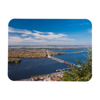 Över floden Mississippi och dammen i Alma Magnet