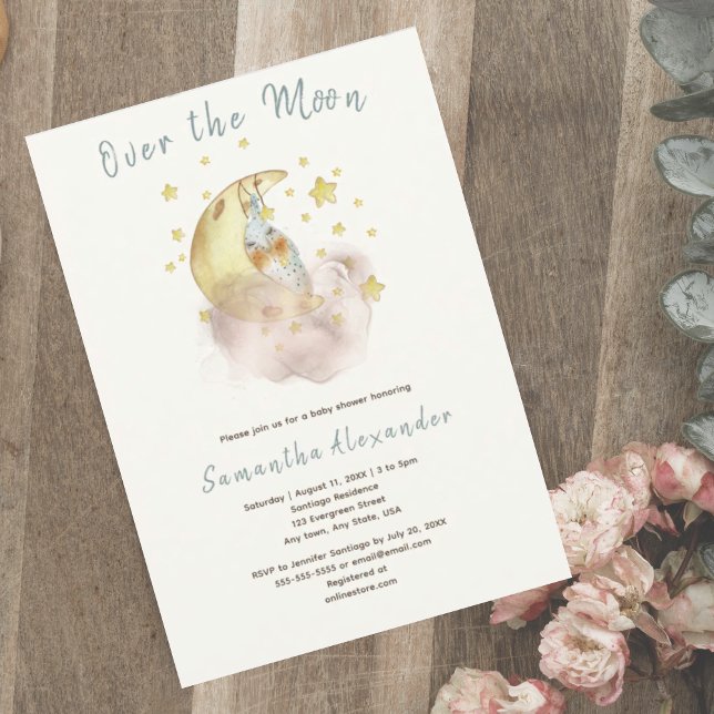 Över Måne-babyduschen Inbjudningar (Over the Moon baby shower invitation. Cute bunny sleeping on crescent moon among starry  background.)