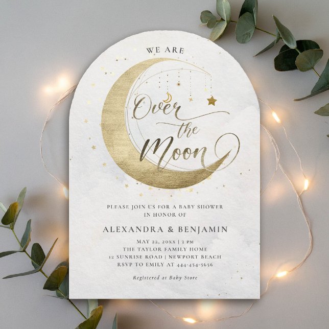 Över Måne Stars White Himmel Baby Shower Inbjudningar (over the moon baby shower invitation arch white sky gold stars mobile celestial astrology twinkle)