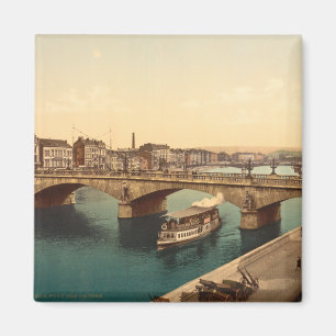 Överbrygga av bågar, Liège, Belgien Magnet