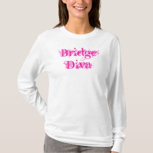 Överbrygga divaen som moderiktiga rosor skrivar t-shirt