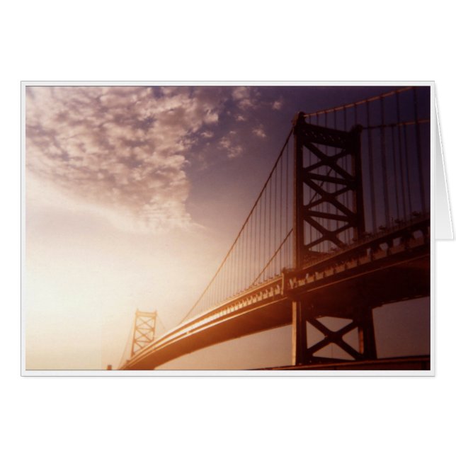 Överbrygga med ljus himmel hälsningskort (Framsidan Horizontal)