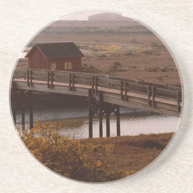 Överbrygga och sammanbo med kustfartyget underlägg sandsten (Framsidan)