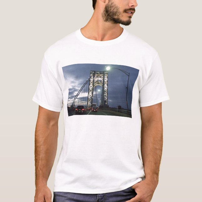 Överbrygga på solnedgången i New York Tee Shirt (Framsida)