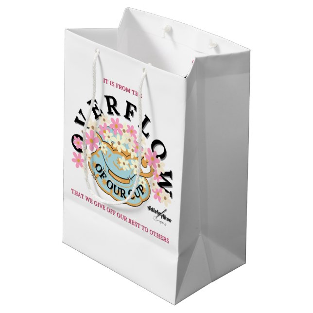 OVERFLOW Gift Bag designad av Adiela Akoo (Baksidan Vinklad)