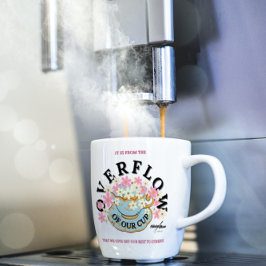 OVERFLOW-mugg designad av Adiela Akoo Kaffemugg