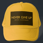 Överge aldrig Unisex för Anpassningsbar  Ge Up Keps<br><div class="desc">Med den moderna Eleganten CustomText & Färg Template Sport Fitness blir Manar Unisex aldrig Ge upp och överger aldrig Gult och svart basket och Truckerkepsar/kranar.</div>