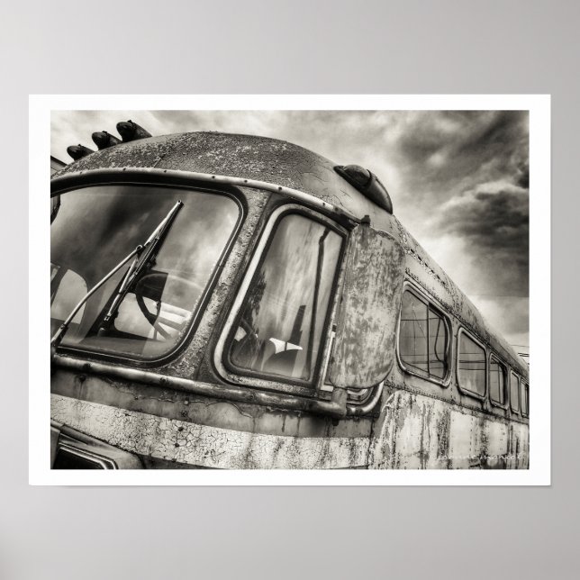 Övergiven Buss Poster (Framsidan)