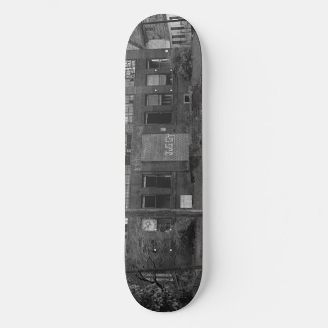 Övergiven industrifastighet skateboard bräda 21,5 cm (Framsida)