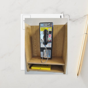 Övergiven telefonkiosk Liminal rymdfotografering Vykort