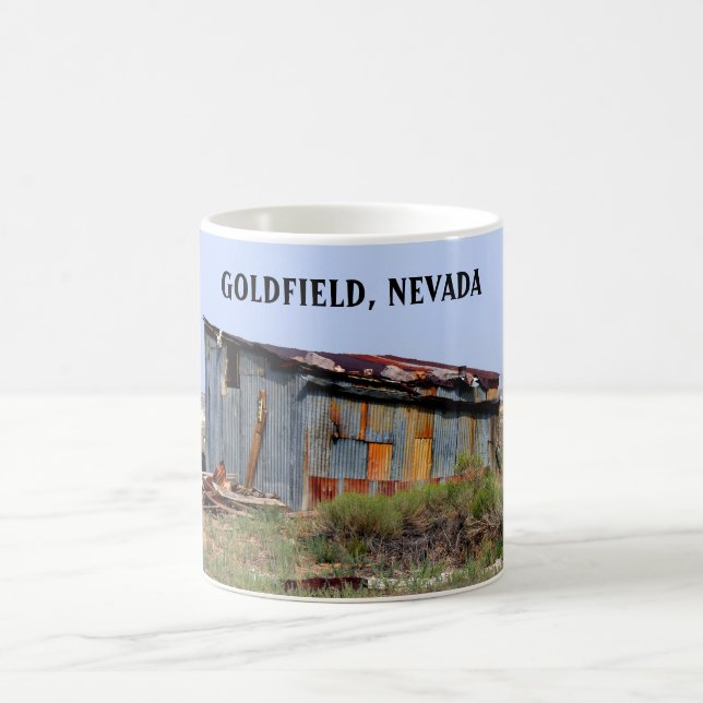 Övergivna hus i Goldfield Nevada Kaffemugg (Center)