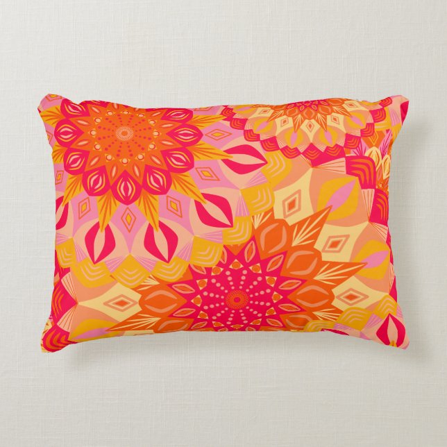 Överlappande Mandala Orange Rosa Gul Prydnadskudde (Framsidan)