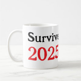 Överlev 2025 kaffemugg