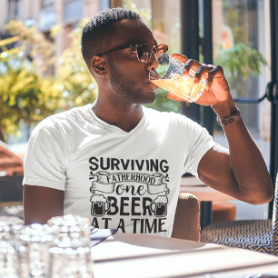 Överleva faderskap ett öl åt gången i Far T Shirt