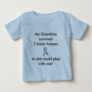 Överlevd mormor t shirt