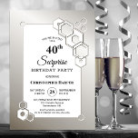Överraskad 40:e Silver Geometric-Födelsedagsfesten Inbjudningar<br><div class="desc">Organisera och inbjudan dina vänner och nära vänner till din 40-årsdag party med den här snyggten silver sexkantiga geometriska födelsedagsfest inbjudan.</div>
