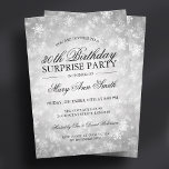 Överraskad Födelsedagsfest Silver Winter Wonderlan Inbjudningar<br><div class="desc">Elegantens 30:e överraskningsutkast Födelsedagsfest inbjudan med Silver Winter Wonderland-motiv,  eget namn och datum samt ytterligare text. Imponera på din familj och dina vänner med den här snyggten och presentationen av skolfödelsedag.</div>