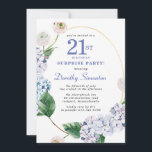 Överraskad Party Hydrangea Ro 21:a födelsedagen Inbjudningar<br><div class="desc">Blå vattenblommor och  ro-blommigtar dekorerar en guld oval ram. En öppen och vettig modern botanik.</div>