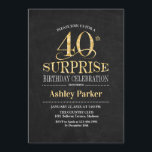 Överraskning 40:e födelsedagen Party - Guld Black Inbjudningar<br><div class="desc">Rustic Surprise 40:e födelsedag Firande inbjudan. Elegantens klassutformning i svart krita och faux glitter guld mönster. Elegantens skriptteckensnitt för funktioner. Berätta om du behöver anpassa dig ytterligare.</div>