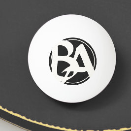 Oversifierad Initialer i vitt och svart Pingisboll