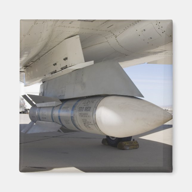 Överskottsflottans Phoenix-missiler Magnet (Framsidan)