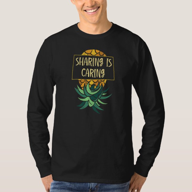 Överst upp och ned, ananas delning av vårdbyten t shirt (Framsida)