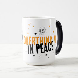 Övertänkande i fred - Zen Skeleton Spooky Season Magisk Mugg