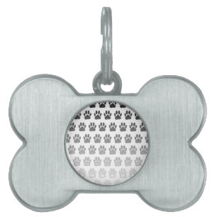 Övertonad Tass avtryck i svartvitt och Grått ID-bricka Husdjur