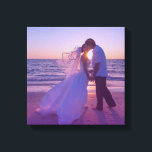 Övertoning av blå Magenta Bröllop-foto Canvastryck<br><div class="desc">Ett målbröllop eller ett smekmånadsfoto för ön. Lägg till en egen personlig om du vill skapa en personlig beröring. Du kan ändra opacitetsinställningen över övertäckningen blått till magenta rosa ombre.</div>