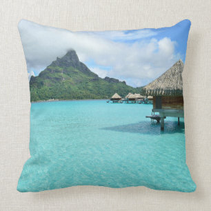 Övervattensresort på Bora Bora kastkudde Kudde