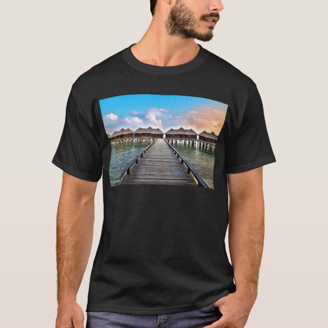 Overwater Bungalows T Shirt (Framsida)