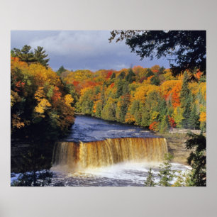Övre Tahquamenonfallen i UP Michigan på hösten Poster