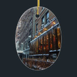 Övre Väster Side Icicles New York City Winter NYC Julgransprydnad Keramik<br><div class="desc">Med ett originalfoto från färg av självmord som droppar från eaves på en övre Väster-kafé. Fotograferad i Manhattan, New York City. Många andra NYC- och naturfotografier finns också tillgängliga från denna butik. Förstår du inte exakt vad du är tittar för? Kontakta Rebecca för att få en produkt anpassad för dig!...</div>