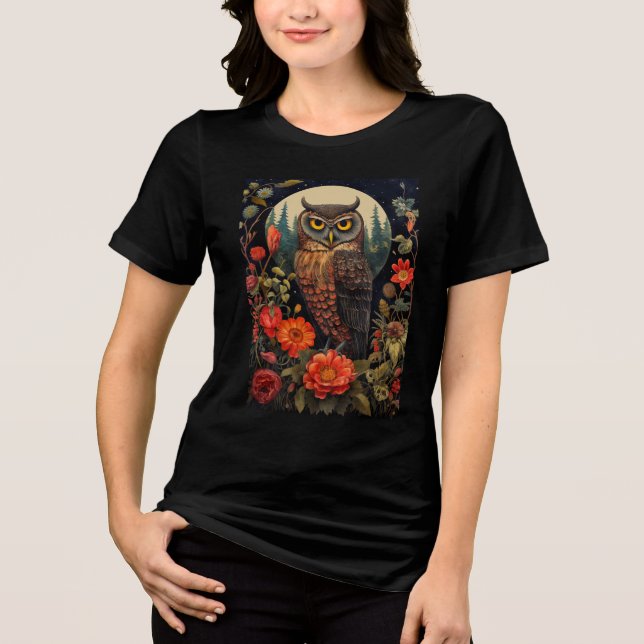 Owl at Night with a Full Moon T Shirt (Framsida)