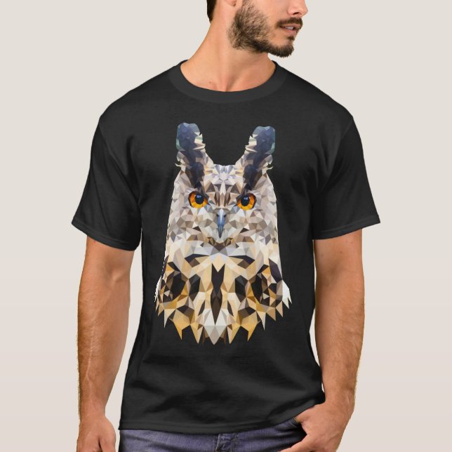 Owl Motive  Proud Owl in Polygon Style  WPAP Owl P T Shirt (Framsida)