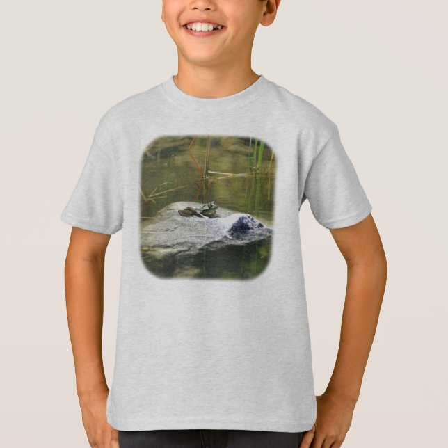 Oxgroda På Sten I Damm Natur  T-shirt (Framsida)