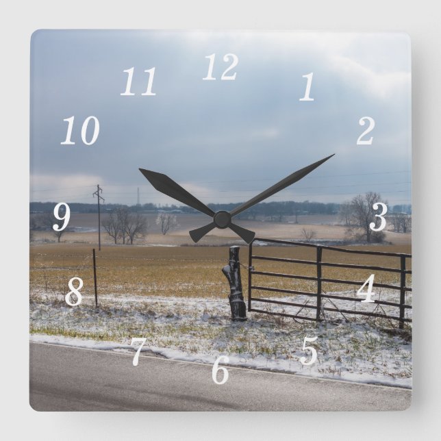 Ozark Land Backe Wall Clock Fyrkantig Klocka (Framsida)
