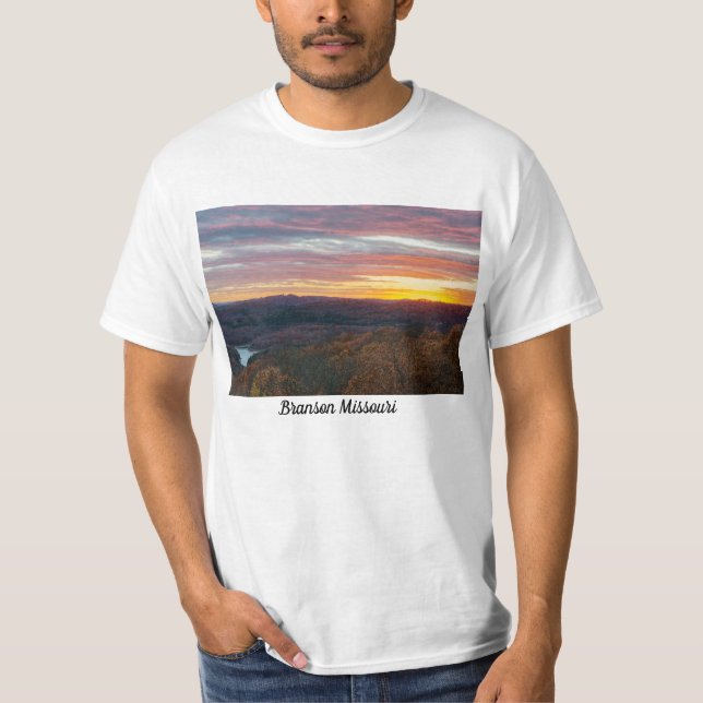 Ozark Mountains Autumn Sunset T-shirt (Framsida)