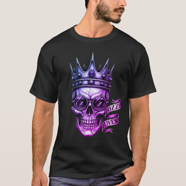 Ozzy Lives Skull Glasses Crown Biker Tattoo Purple T Shirt (Framsida)