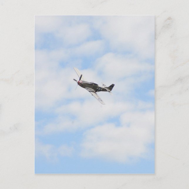 P51 Mustang under flygning Vykort (Framsida)