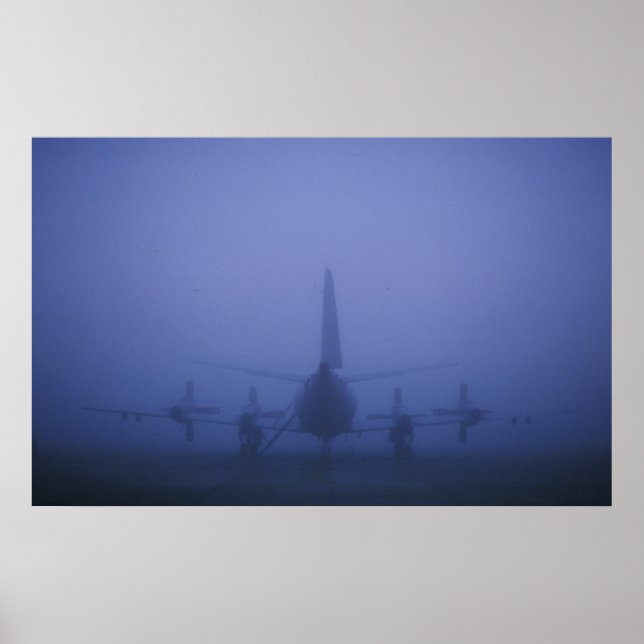 P-3 i Fog Bank Poster (Framsidan)